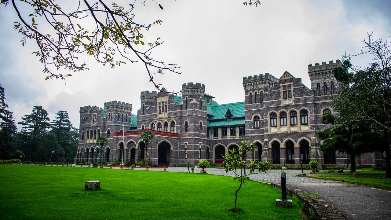 Raj Bhawan (Governor's House)