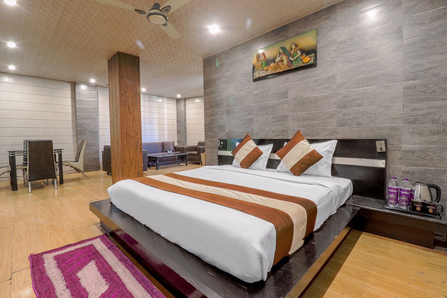 Oaktel Hotel Grand Shiva